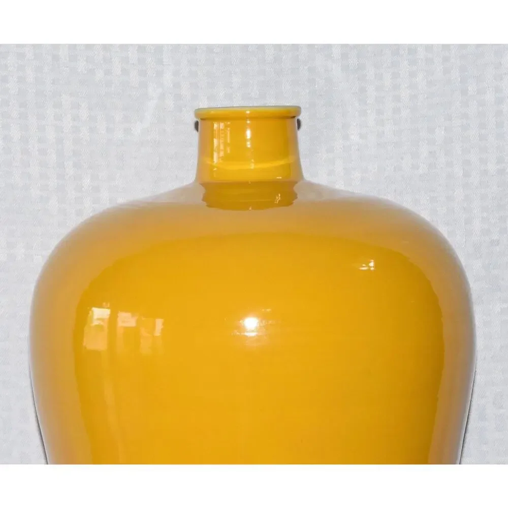 Chinese Mei-ping Form Monochrome Imperial Yellow Chinese Porcelain Vase Jug